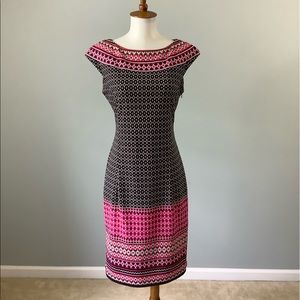 London Times Printed Boat Neck Sleeveless Sheath Size 6